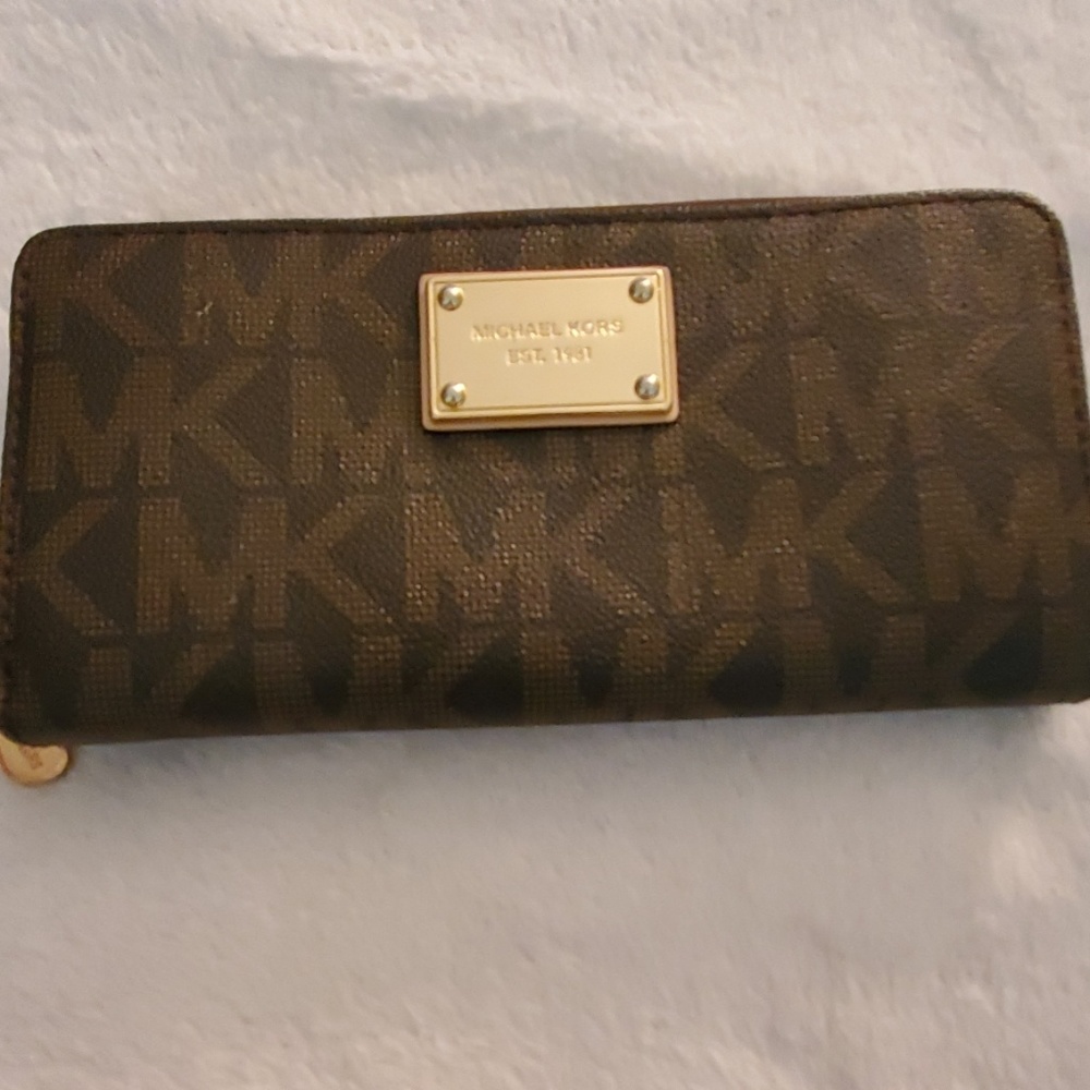 MICHAEL KORS wallet